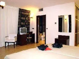 Hotel Yit Conquista De Granada