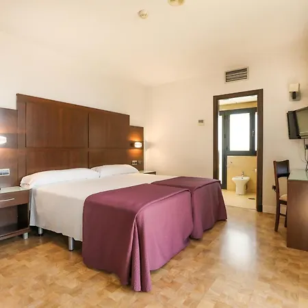 Hotel Yit Conquista De Granada