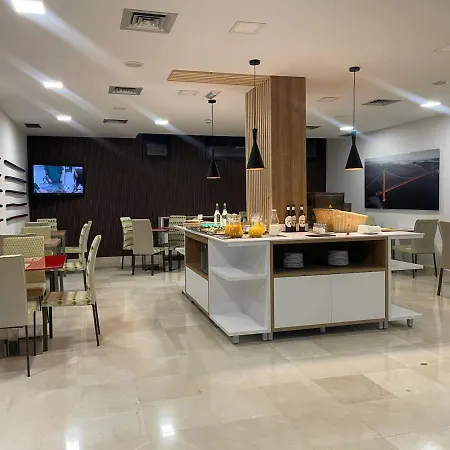 Hotel Yit Conquista De Granada
