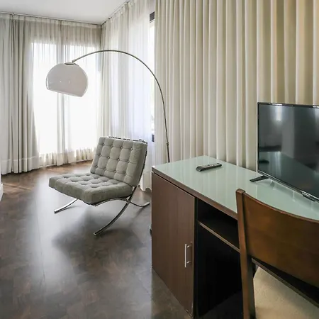 Yit Conquista De Granada Hotel Peligros