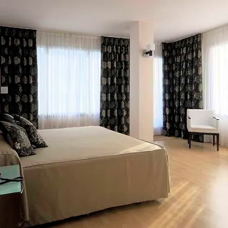 Yit Conquista De Granada 4* Peligros